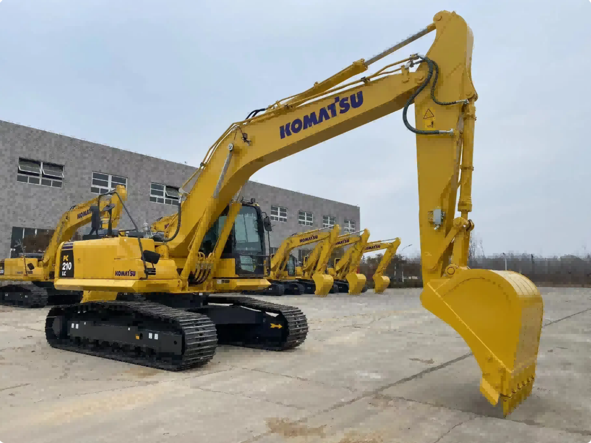 Used Komatsu PC210-8 Crawler Excavator for Sale - 图片 2