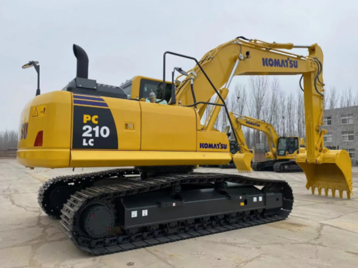 Used Komatsu PC210-8 Crawler Excavator for Sale - 图片 3