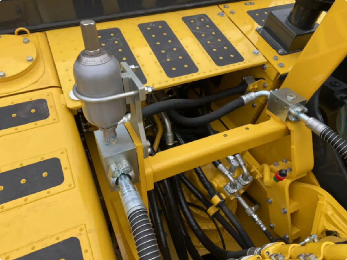 Used Komatsu PC210-8 Crawler Excavator for Sale - 图片 7