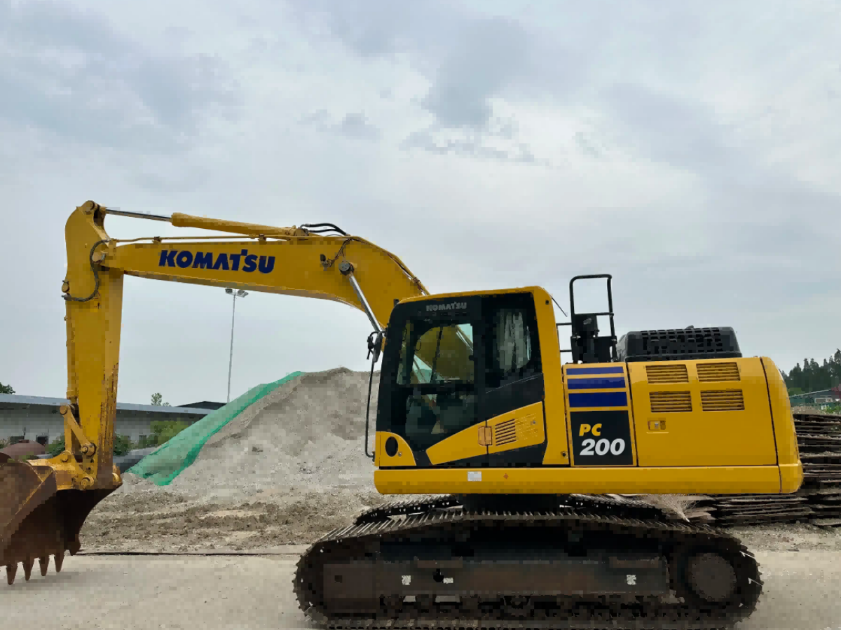 New Komatsu PC200-11M1 Crawler Excavator for Sale