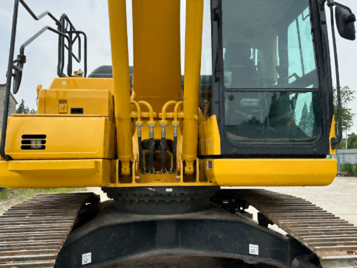 Used Komatsu PC200-7 Crawler Excavator for Sale - 图片 6