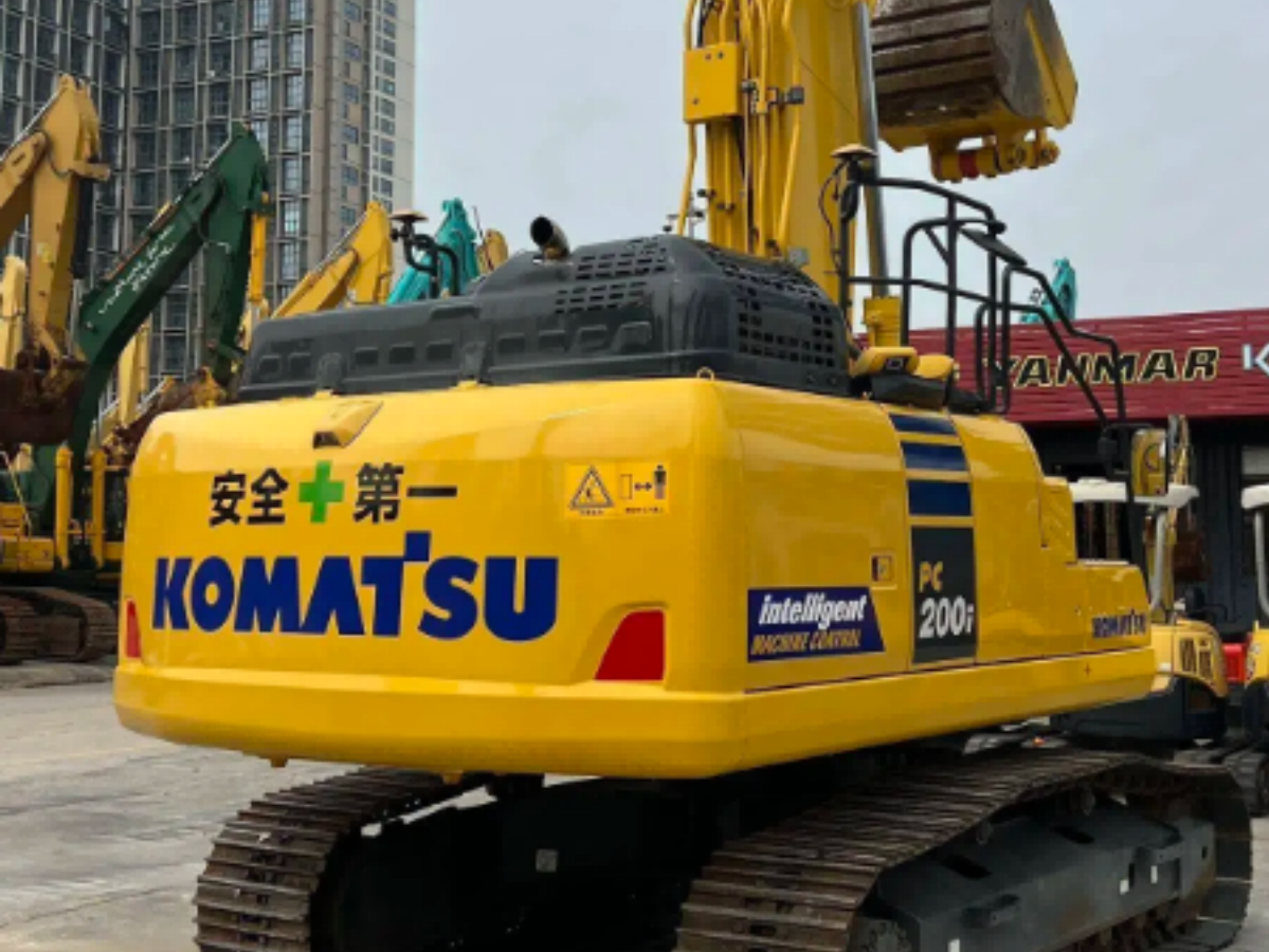 Used Komatsu PC200-11 Crawler Excavator for Sale - 图片 3