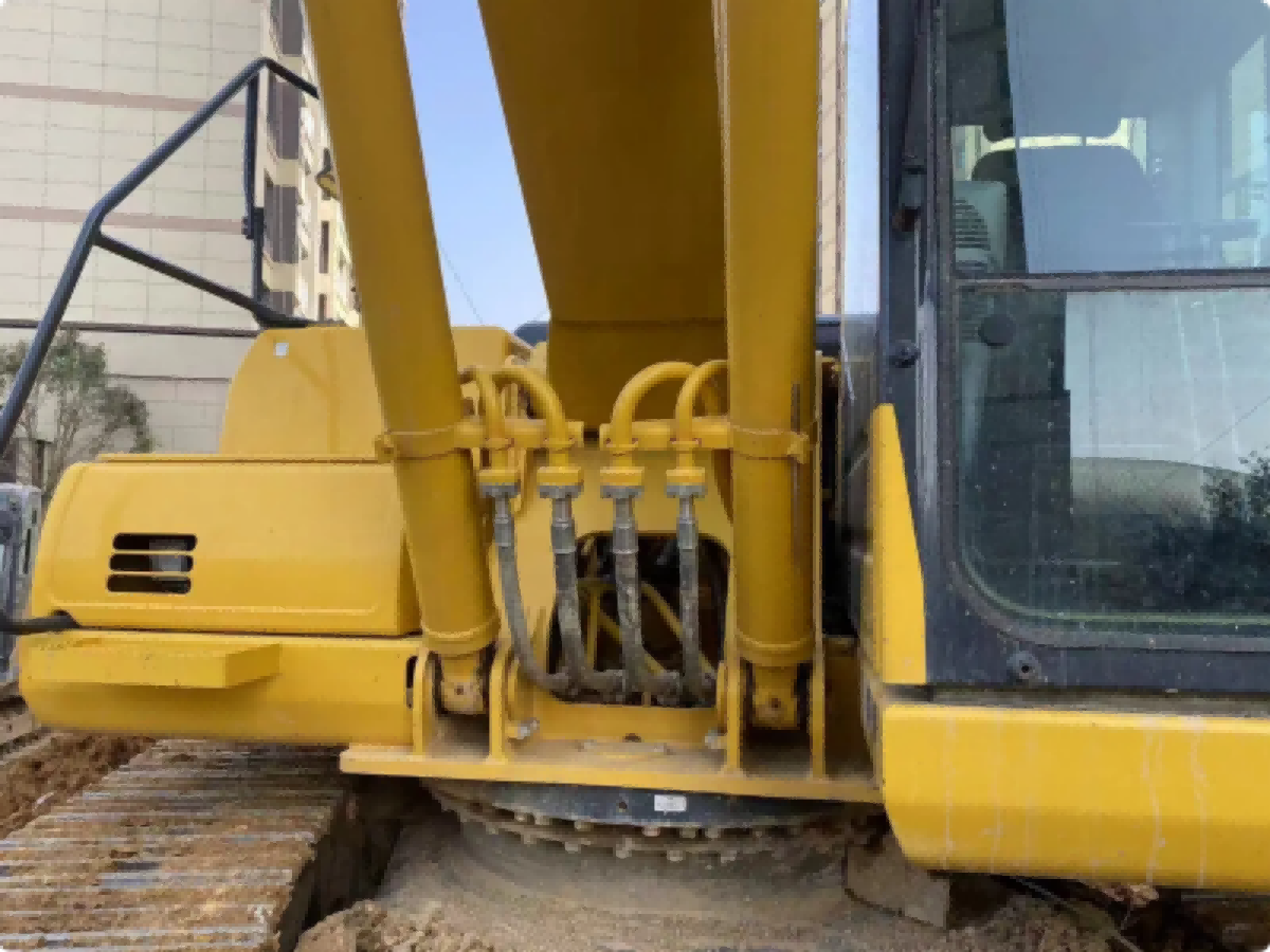 Used Komatsu PC200-10M0 Crawler Excavator for Sale - 图片 3