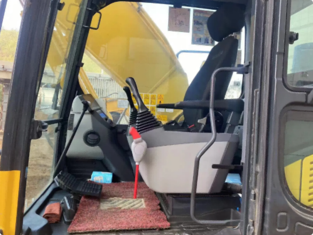 Used Komatsu PC200-10M0 Crawler Excavator for Sale - 图片 5