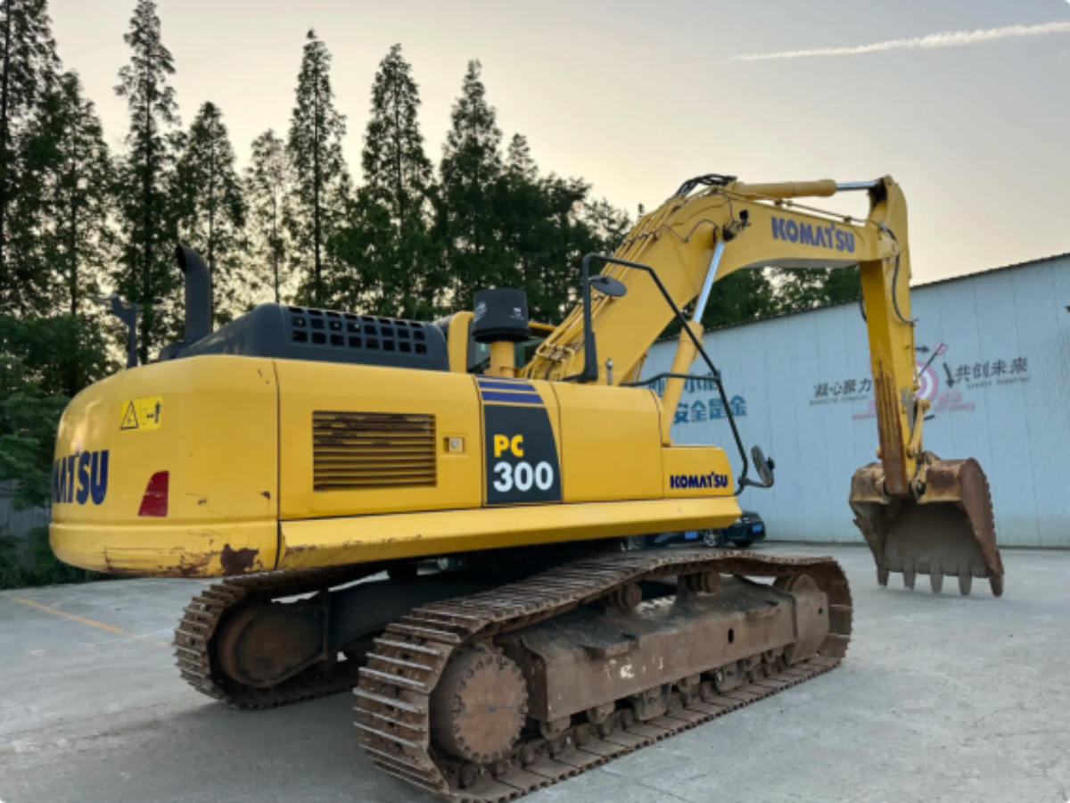 Used Komatsu PC300-8M0 Crawler Excavator for Sale - 图片 2