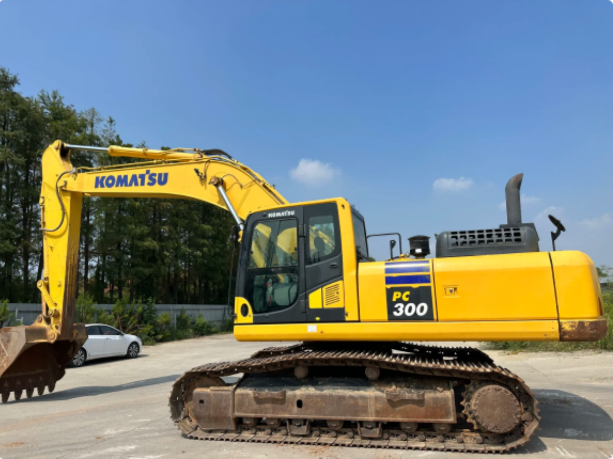 Used Komatsu PC300-8M1 Crawler Excavator for Sale
