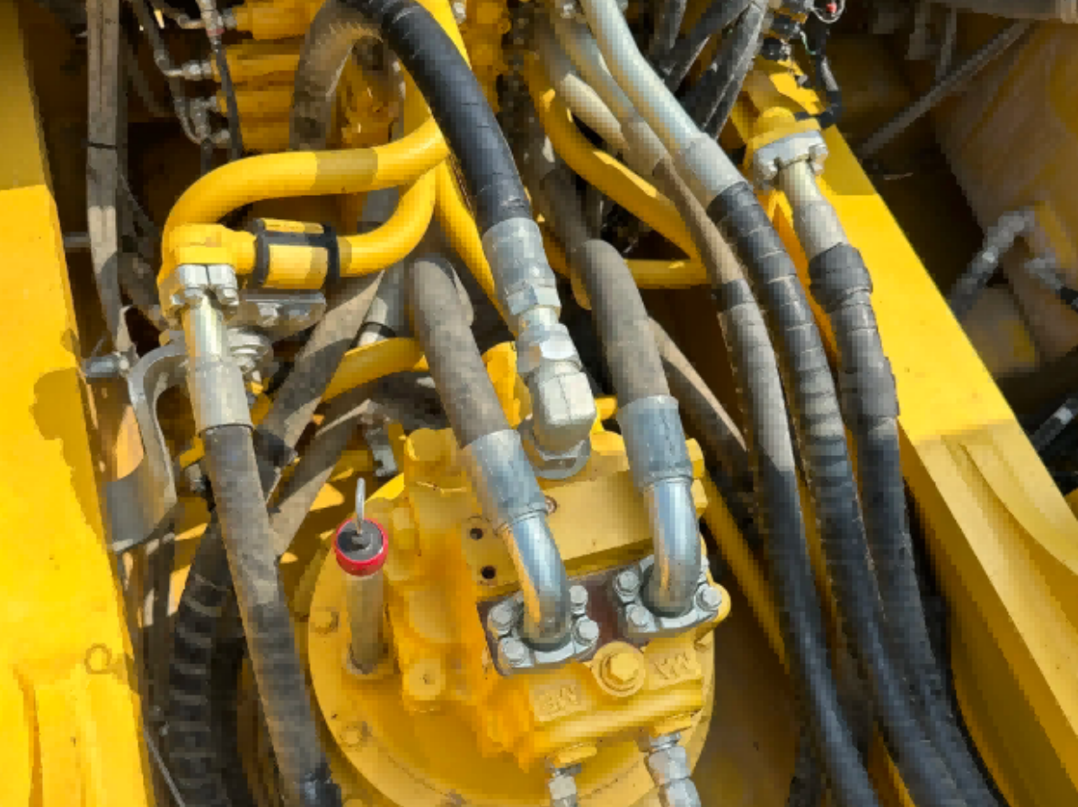 Used Komatsu PC300-8M1 Crawler Excavator for Sale - 图片 4