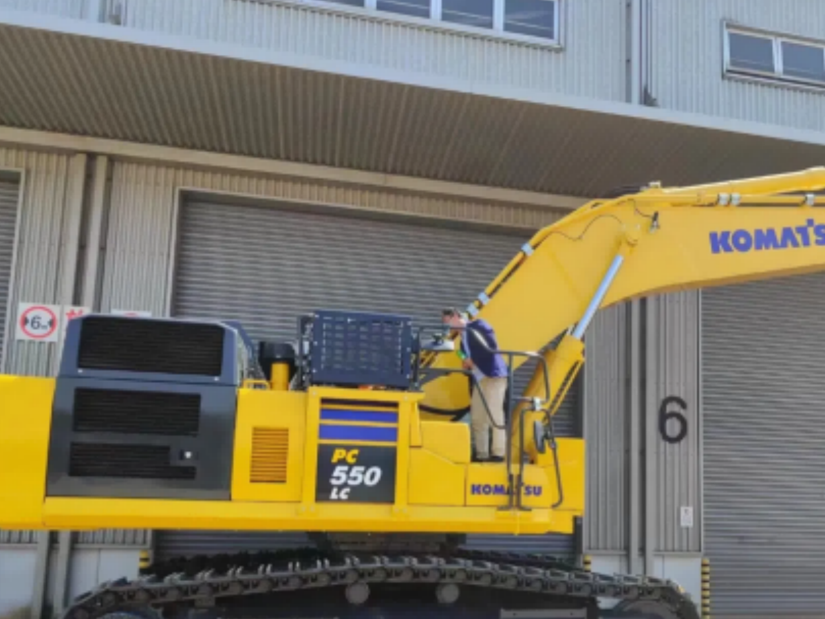 Used Komatsu PC550LC-11M0 Crawler Excavator for Sale - 图片 5