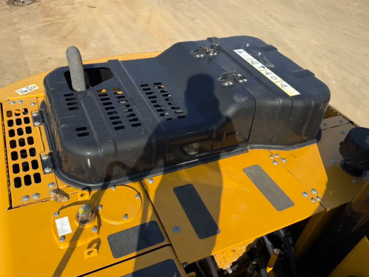 Used SANY SY200C SIC Crawler Excavator for Sale - 图片 11