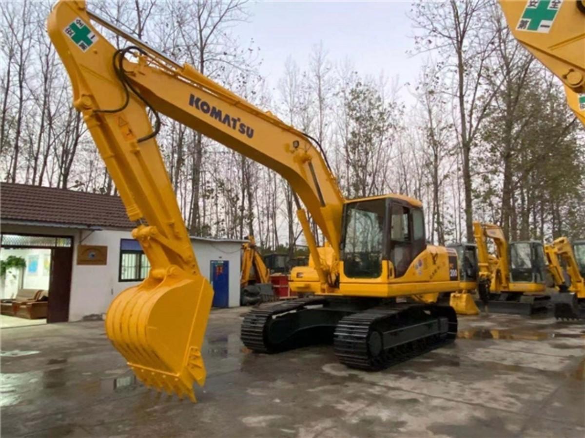 Used Komatsu PC200-6 Crawler Excavator for Sale
