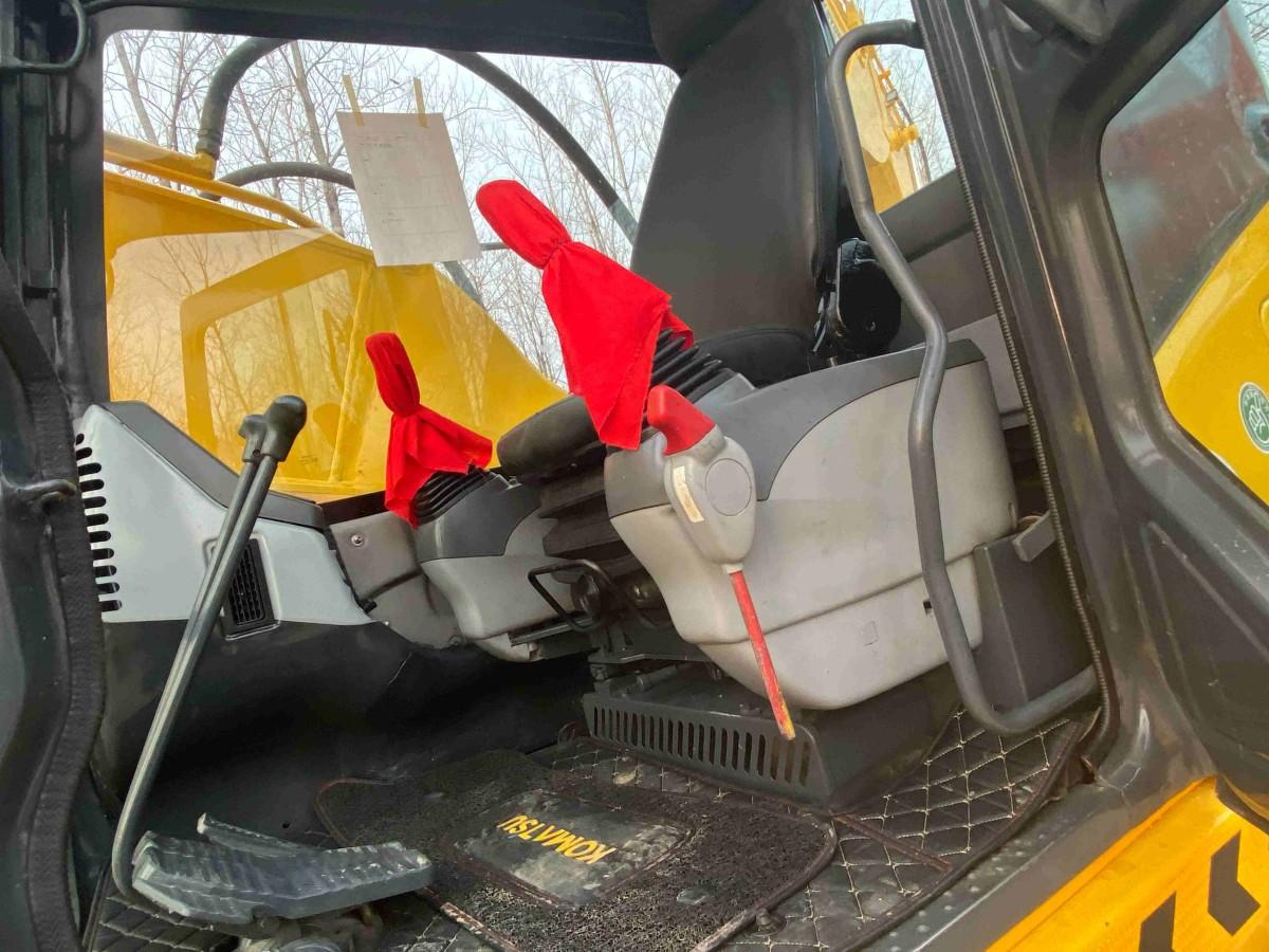Used Komatsu PC220-7 Crawler Excavator for Sale - 图片 9