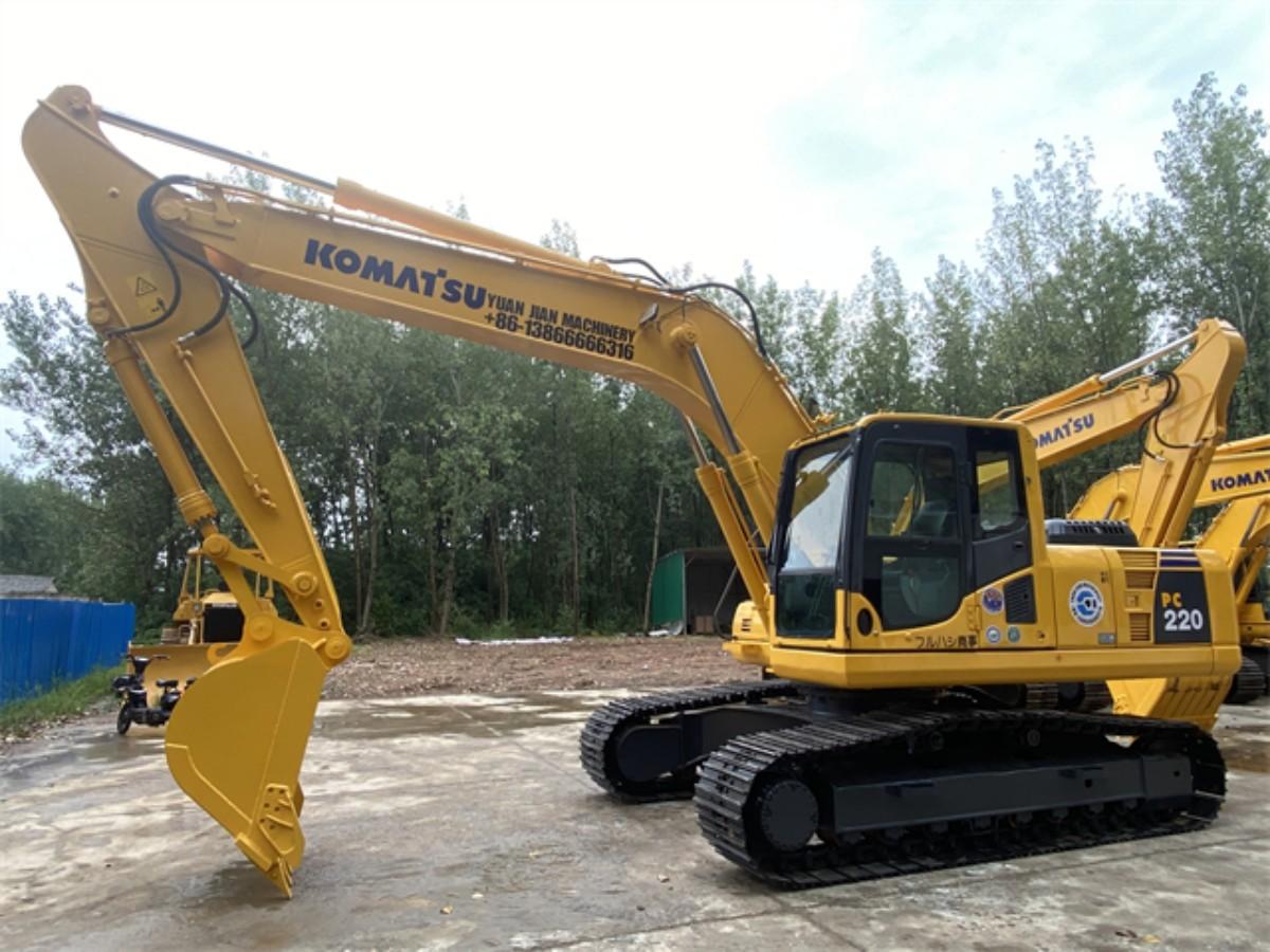 Used Komatsu PC220-6 Crawler Excavator for Sale