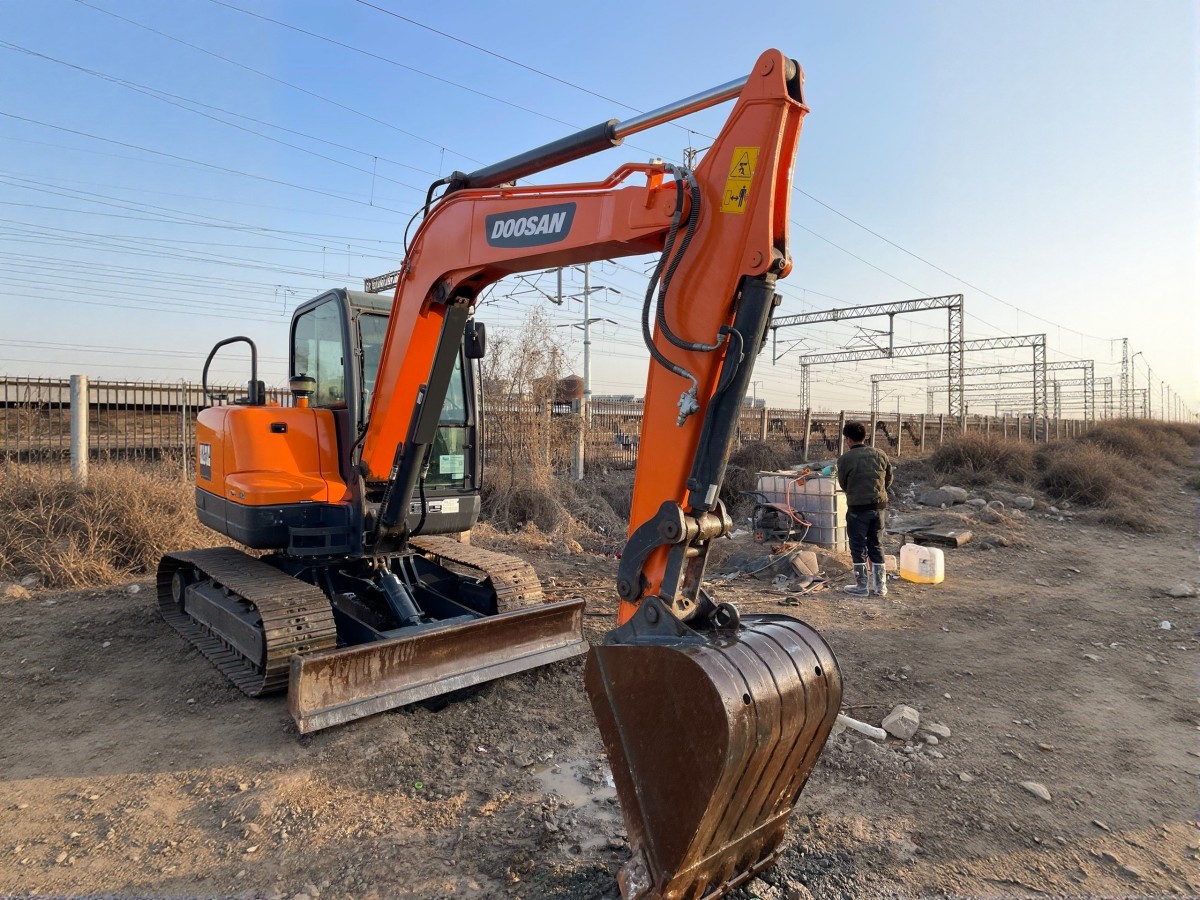 Used DOOSAN DX60E-9C Crawler Excavator for Sale - 图片 7