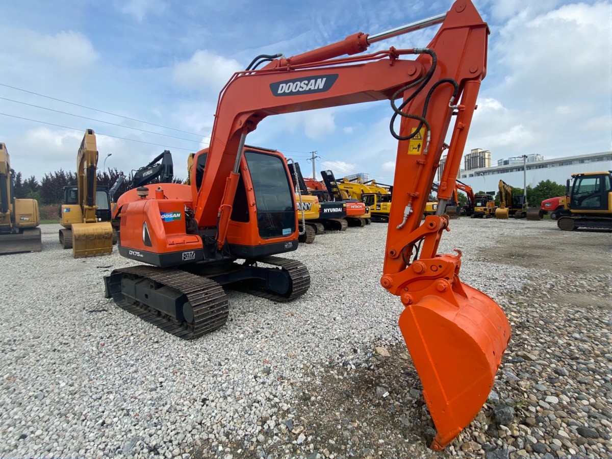Used DOOSAN DX75-9C Crawler Excavator for Sale - 图片 3