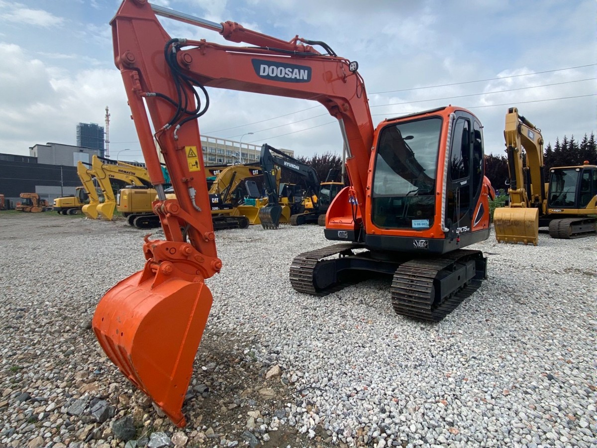 Used DOOSAN DX75-9C Crawler Excavator for Sale - 图片 4