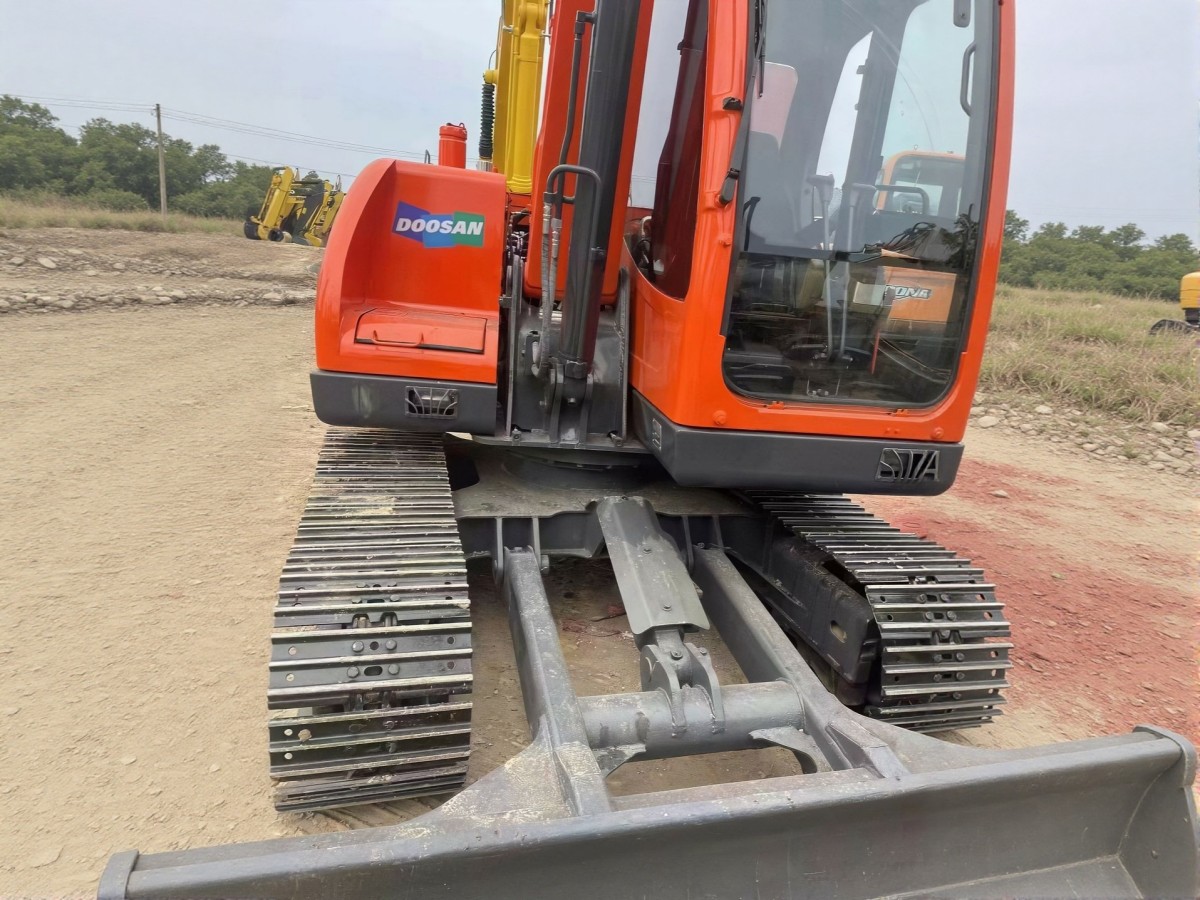 Used DOOSAN DX75 Crawler Excavator for Sale - 图片 4