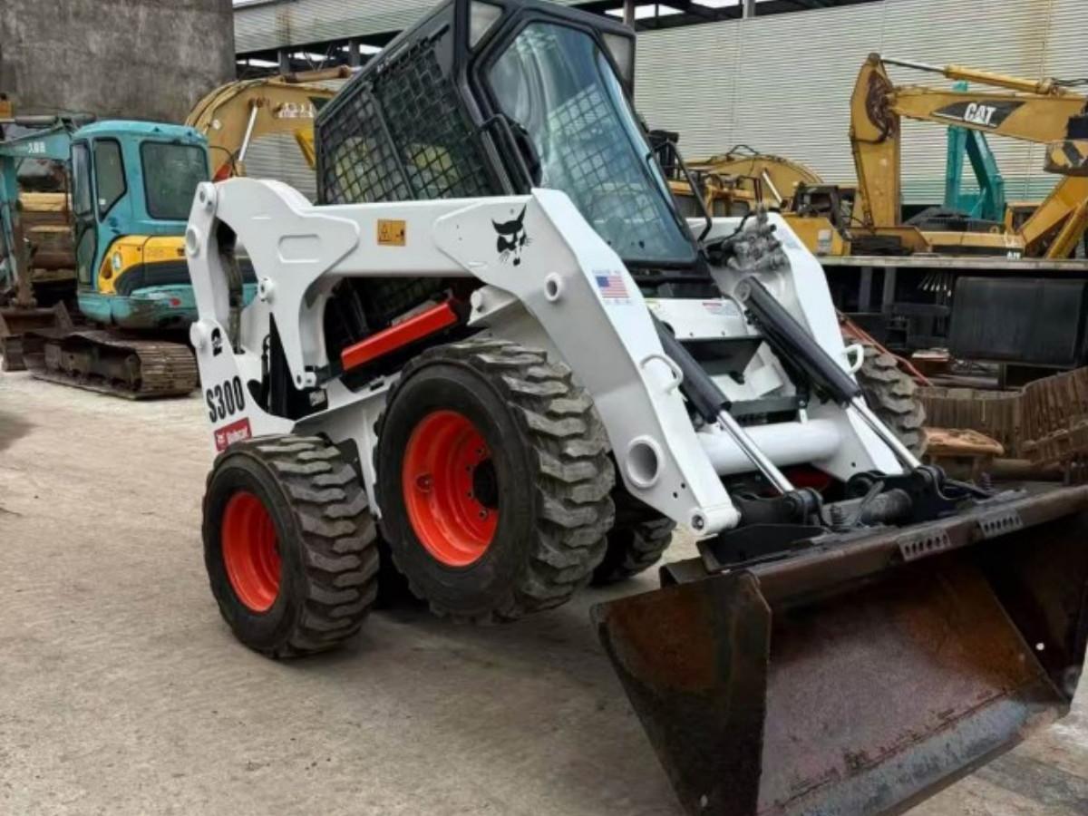 Used Bobcat S300 Skid Steer Loader for Sale - 图片 2